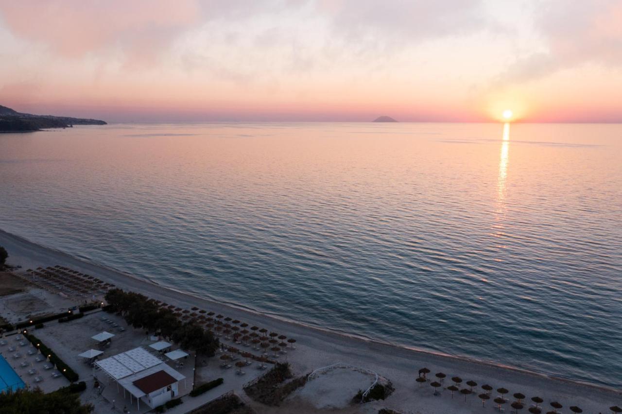 Voi Le Muse Essentia Hotel Zambrone Exterior photo